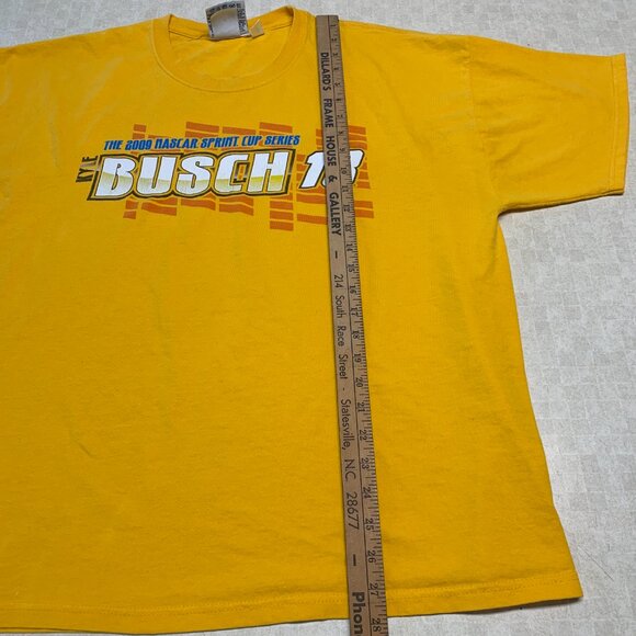 Kyle Busch Shirt Men's Winners Circle #18 NASCAR 2009 T- Shirt 2XL - Picture 9 of 13